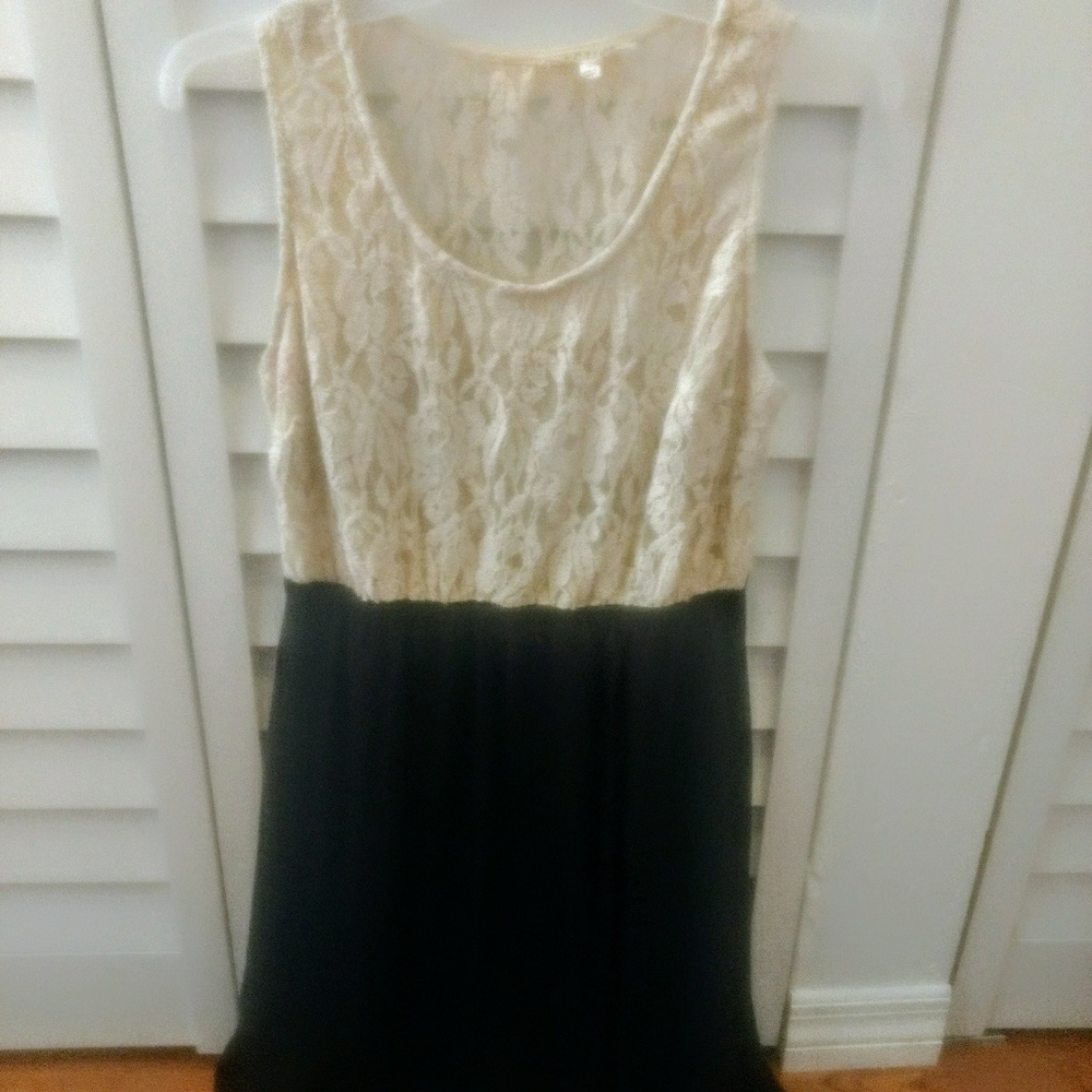 Lace top black flow dress casual